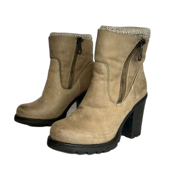 Steve Madden ladies sweater ankle boots size 7.5 M chunky block heel - Picture 1 of 10